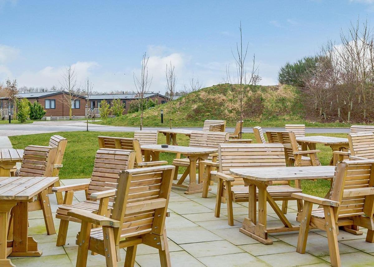 Woodland Lakes Lodges Thirsk Eksteriør billede