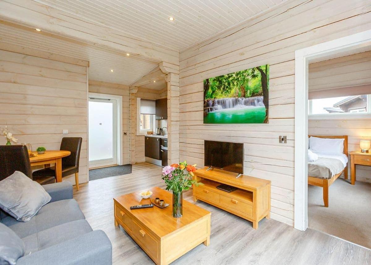 Woodland Lakes Lodges Thirsk Eksteriør billede