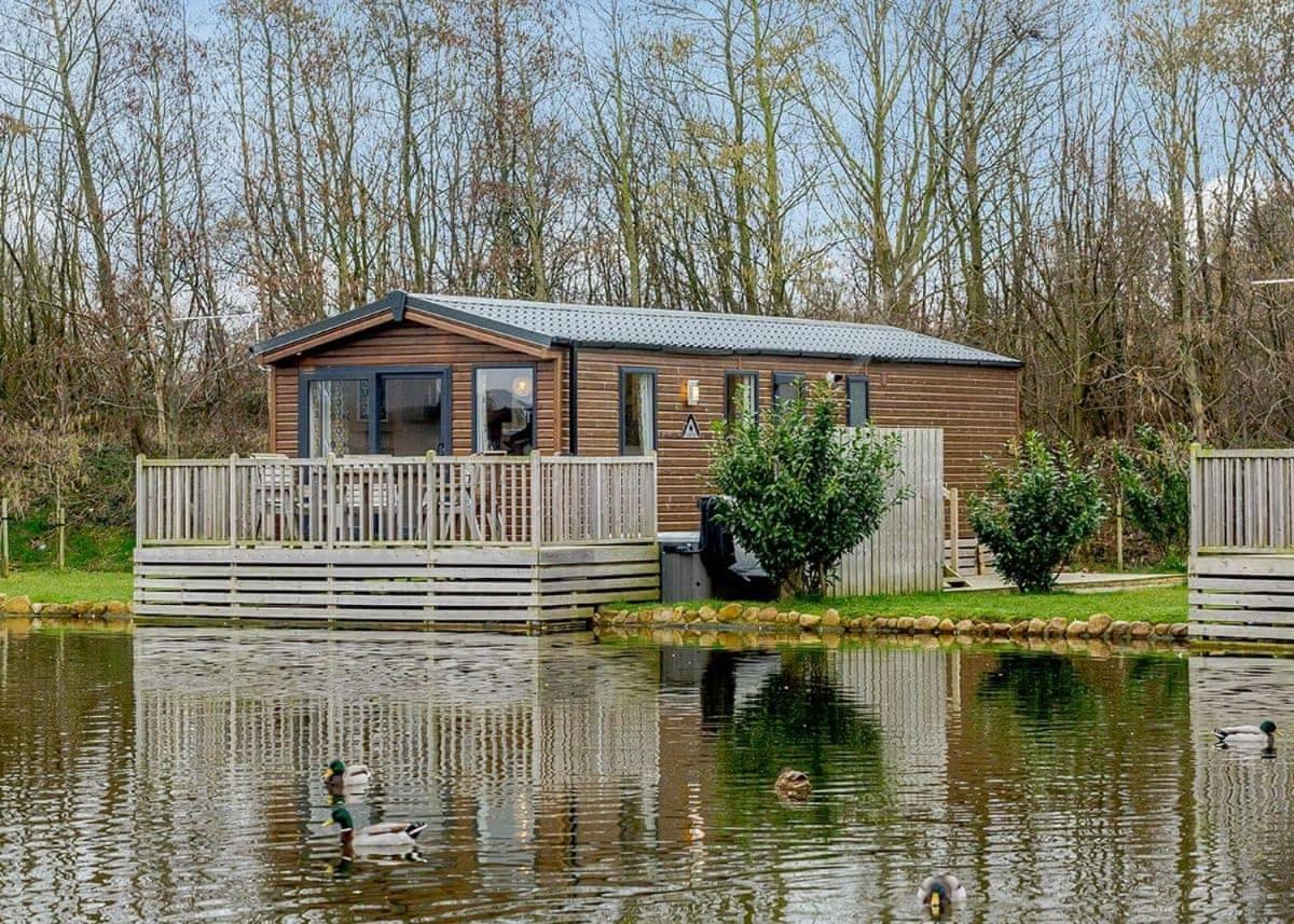 Woodland Lakes Lodges Thirsk Eksteriør billede