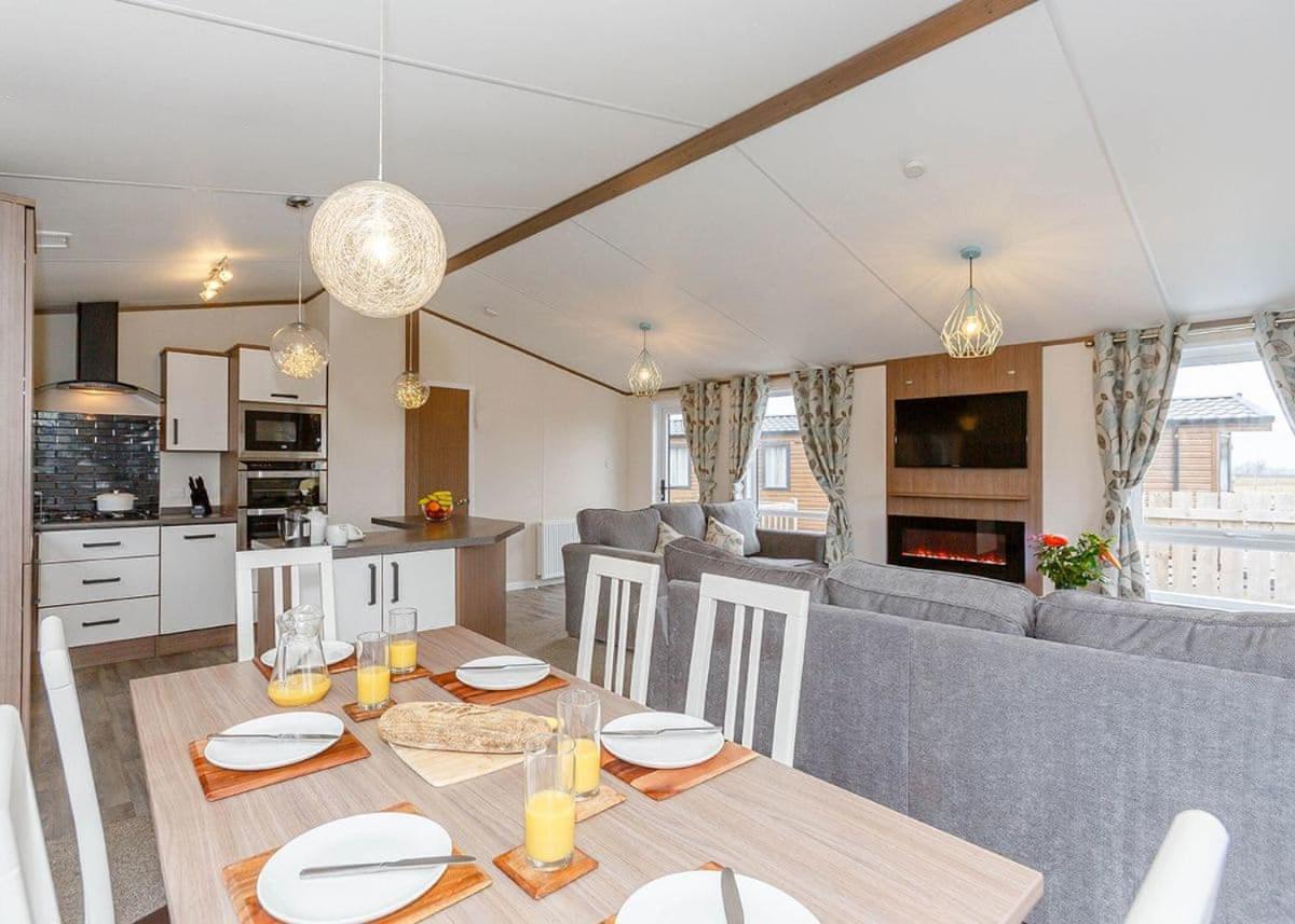 Woodland Lakes Lodges Thirsk Eksteriør billede